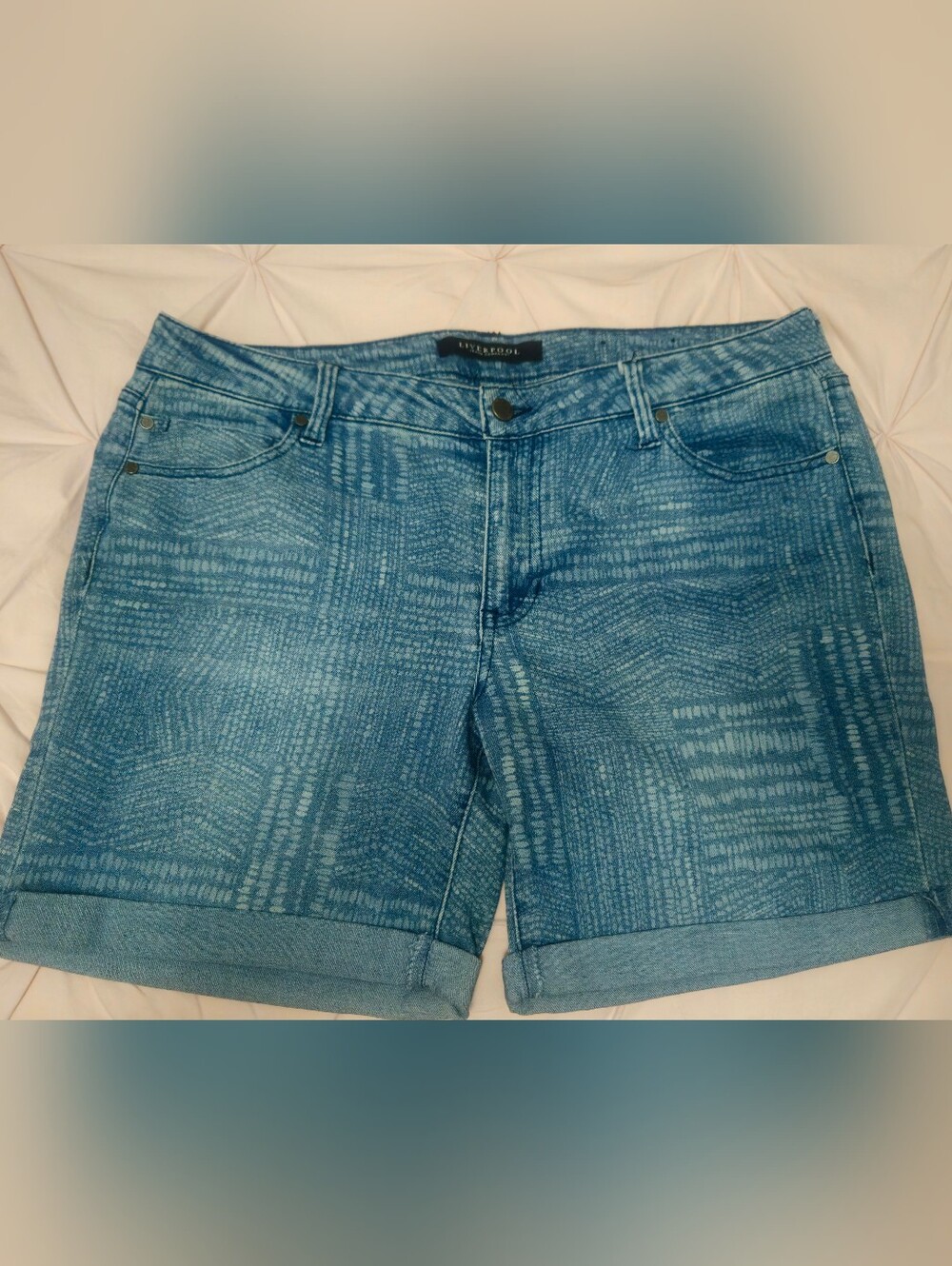 Liverpool Jeans Company Blue Patterned Rolled-Hem Denim Shorts NEVER WORN